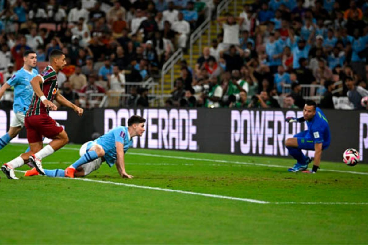 FLUMINENSE É ARRASADO PELO CITY E FLAMENGO CONTINUA SENDO O ÚNICO CARIOCA CAMPEÃO MUNDIAL